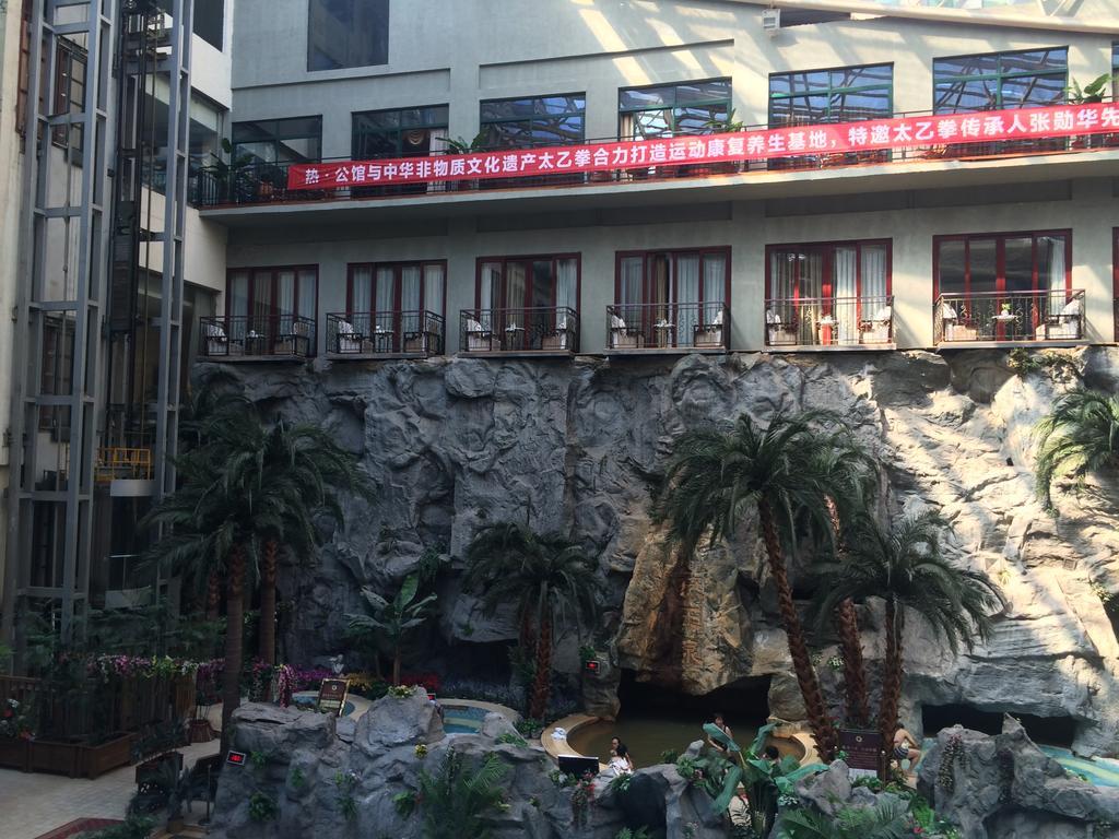 The Hot Spring Hotel Of The Hot Club Pequim Exterior foto